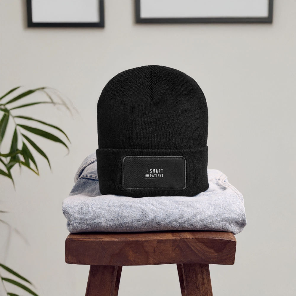 Recycelte Patch Beanie "I'm a smart patient" - Trendy - Schwarz