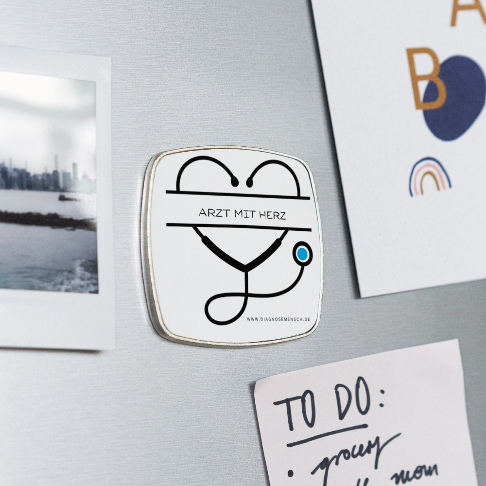 Viereckiger Kühlschrankmagnet "Arzt mit Herz" - Best Buddy - Weiß