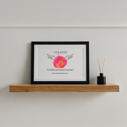 Gerahmtes Poster (37 × 27 cm) "Hebamme" - FLÜGELsichtbarmacher - Schwarz