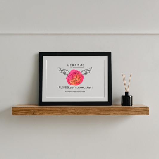 Gerahmtes Poster (37 × 27 cm) "Hebamme" - FLÜGELsichtbarmacher - Schwarz