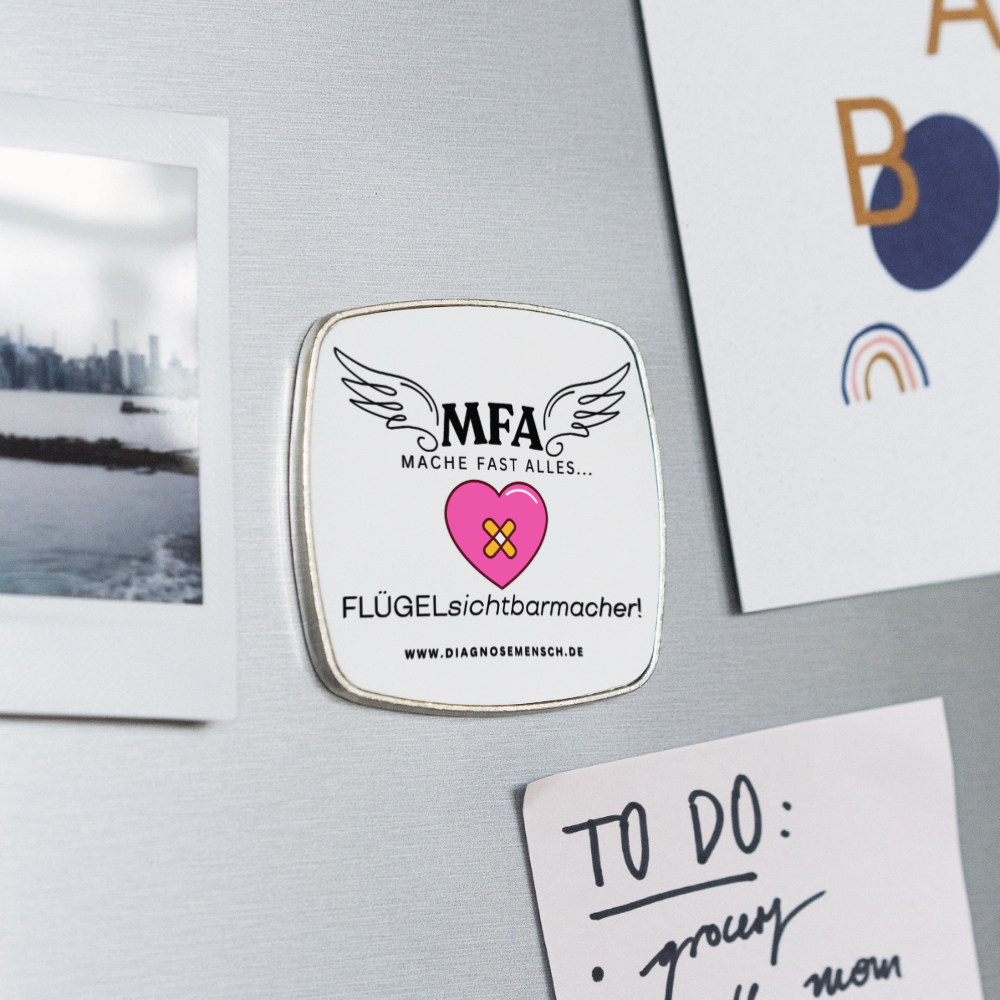 Viereckiger Kühlschrankmagnet "MFA HerzPflaster" - Best Buddy - Weiß