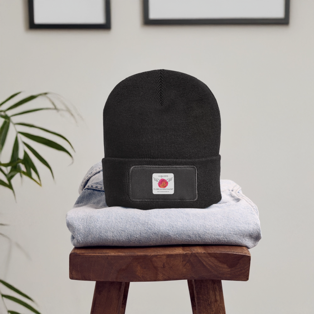 Recycelte Patch Beanie "Hebamme" - FLÜGELsichtbarmacher - Dunkelgrau