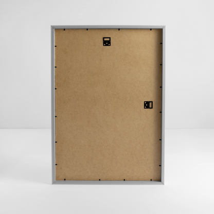 Gerahmtes Poster (49 × 69 cm) "Hebamme" - FLÜGELsichtbarmacher - Weiß