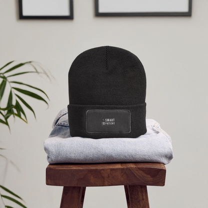Recycelte Patch Beanie "I'm a smart patient" - Trendy - Dunkelgrau